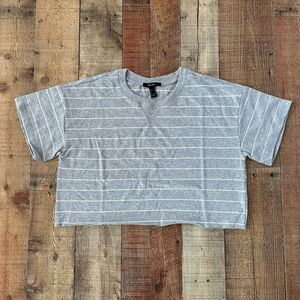 Forever 21 heather gray and white striped short sleeve oversized cropped tee -M